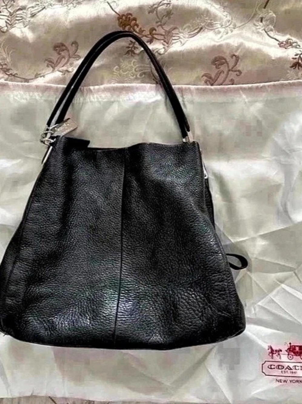 Coach Madison Phoebe shoulder bag Leather Shoulder Bag in Black